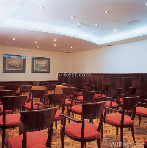 Astoria Hotel 18